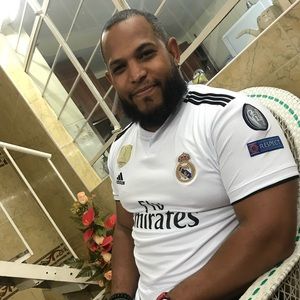 Meet your Posher, Joyce